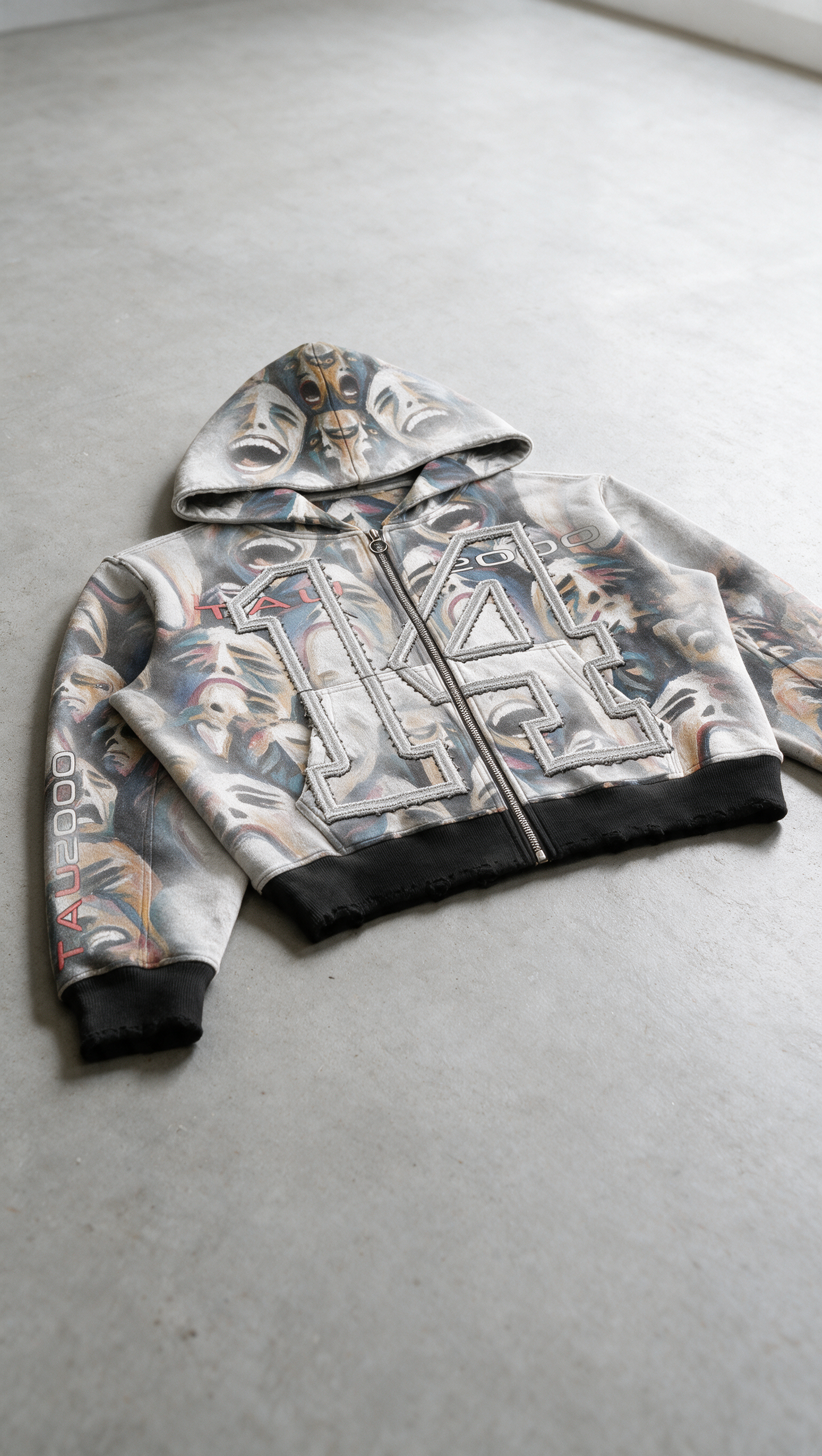 "DISTORTED REALITY" HEAVYWEIGHT ZIP HOODIE