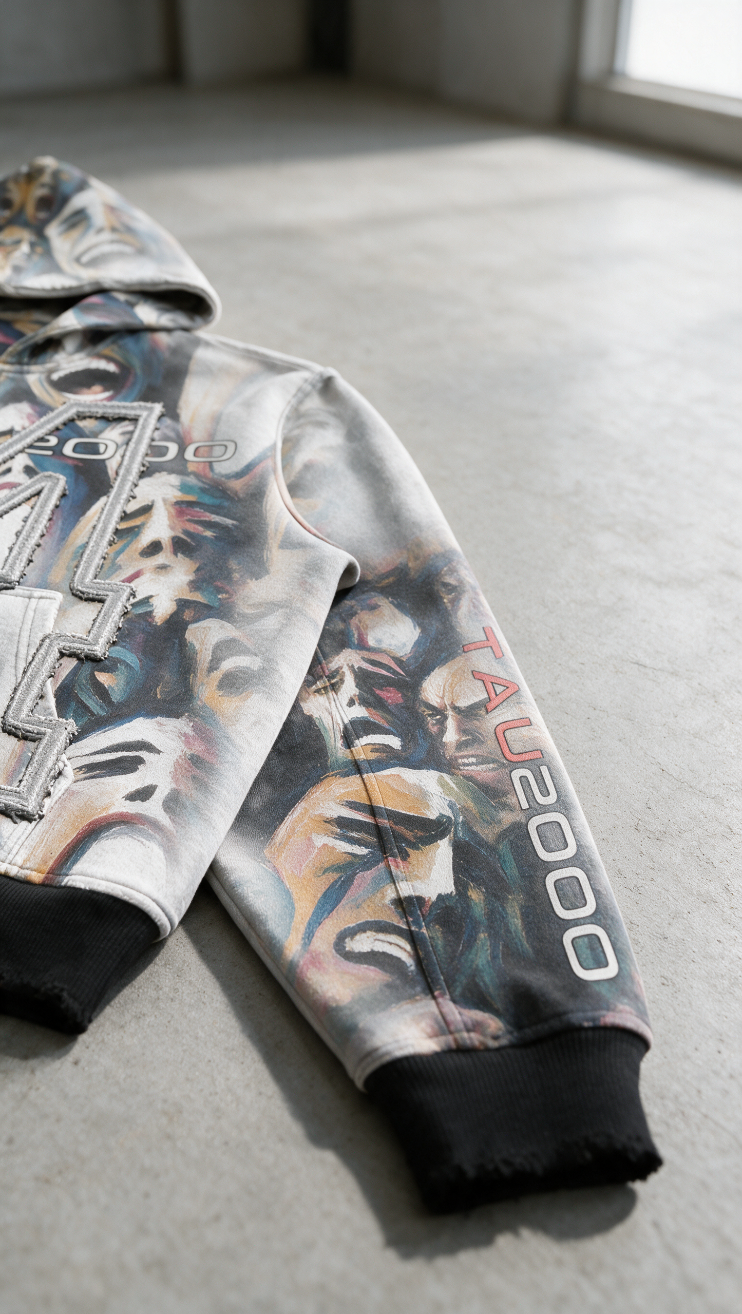 "DISTORTED REALITY" HEAVYWEIGHT ZIP HOODIE